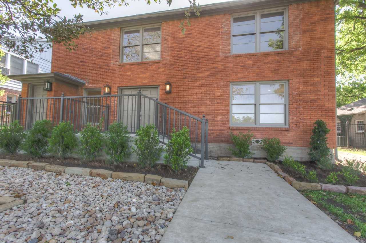 2107 Rockridge Ter - Photo 3 of 17