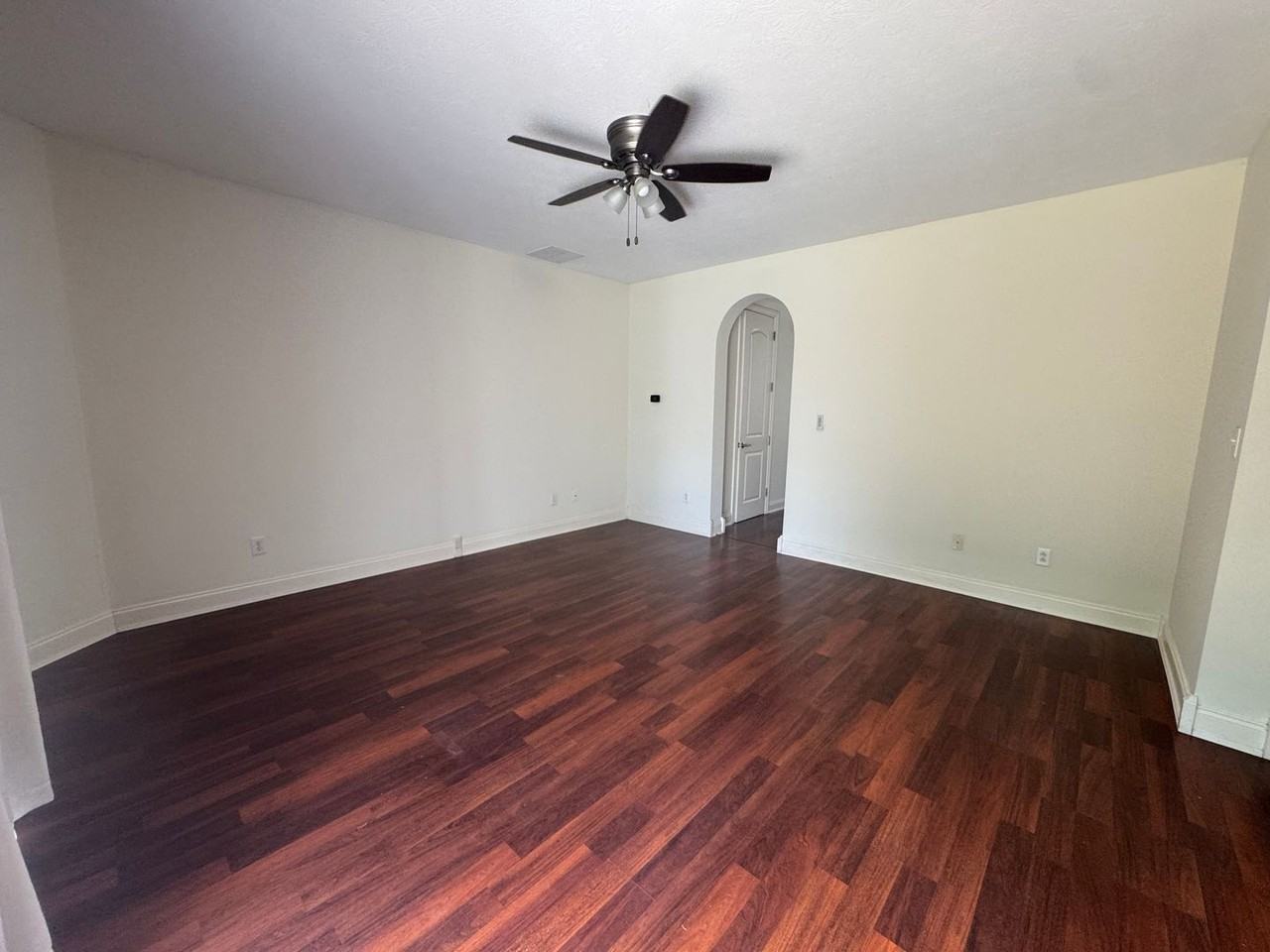 581 Beehler Dr - Photo 5 of 32