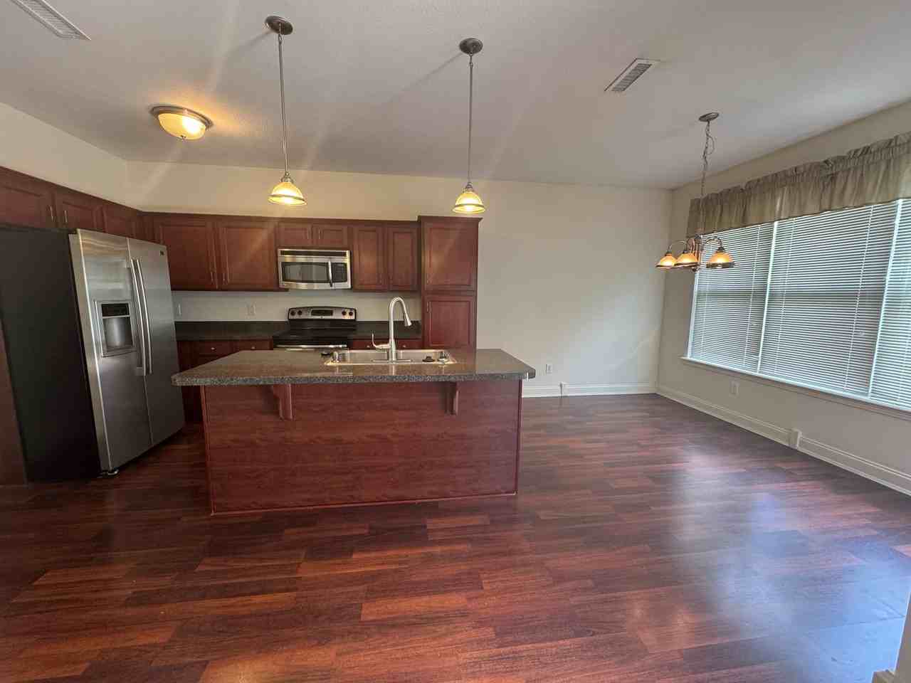 581 Beehler Dr - Photo 6 of 32
