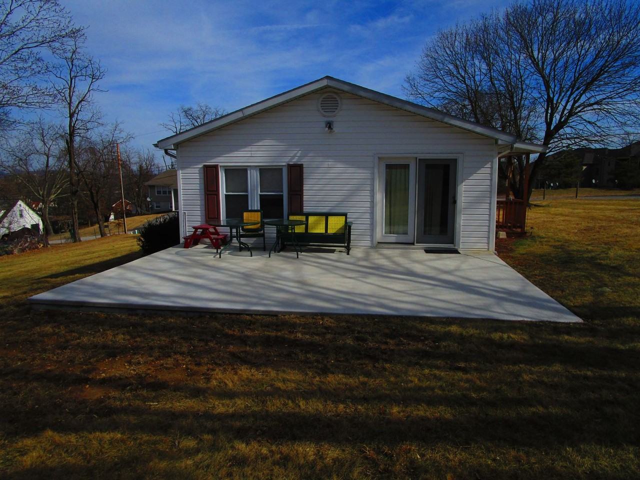 465 Underwood St - Photo 5 of 20