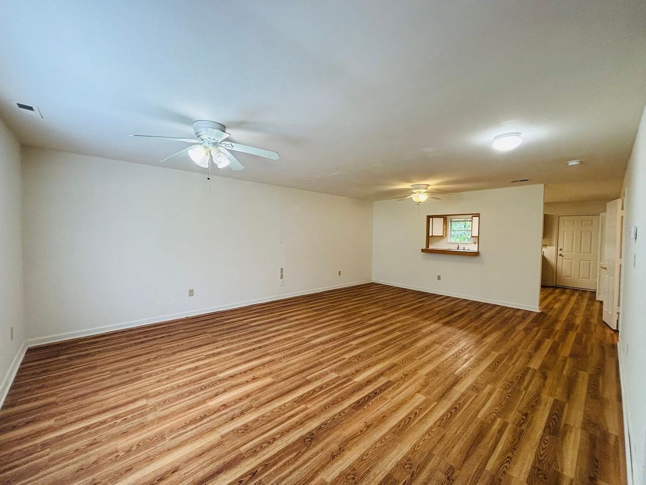 441 Janie Ln - Photo 2 of 18