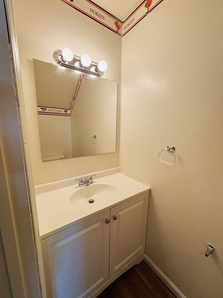 441 Janie Ln - Photo 5 of 18