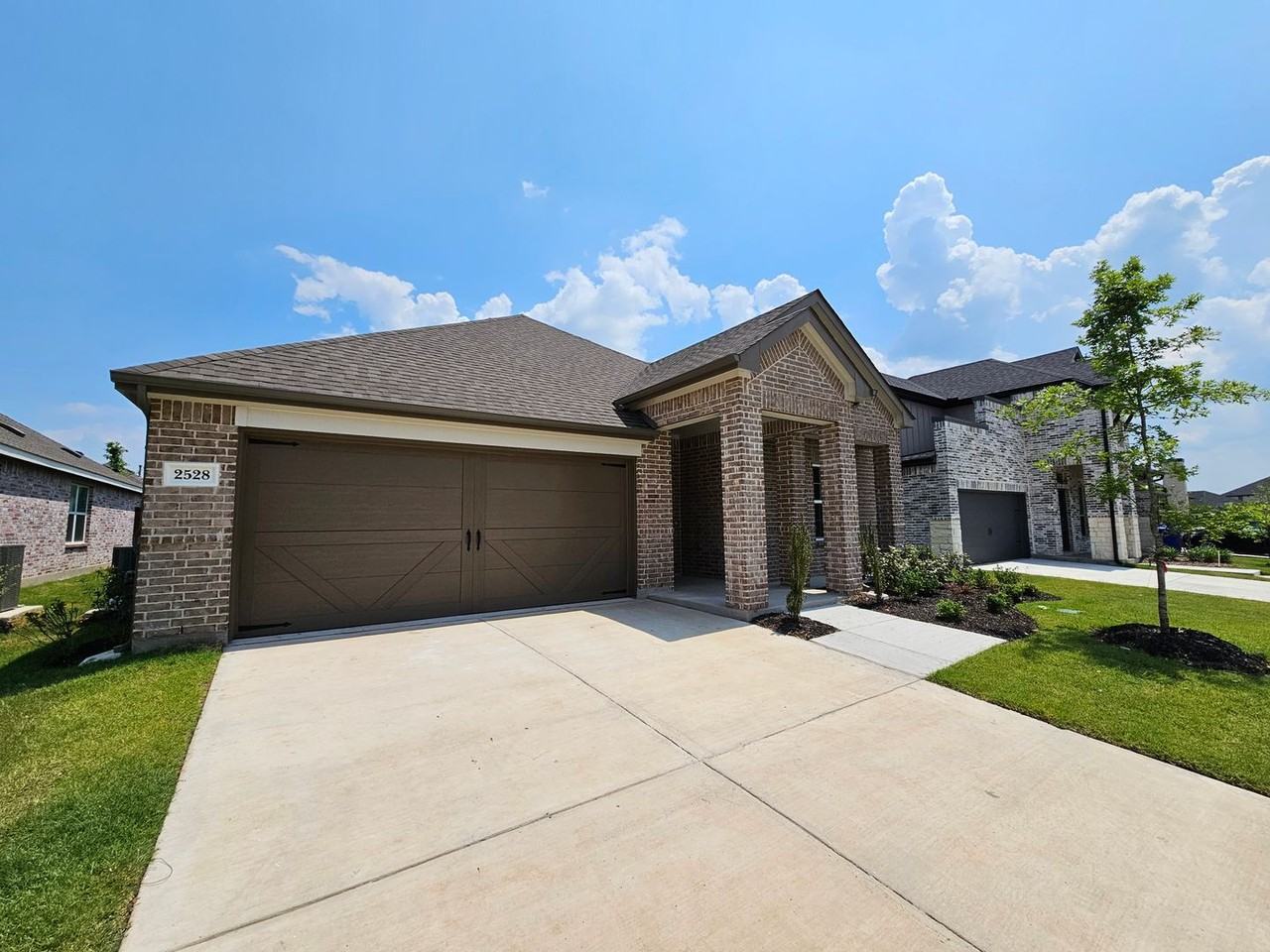 2528 Moser Ln - Photo 2 of 50