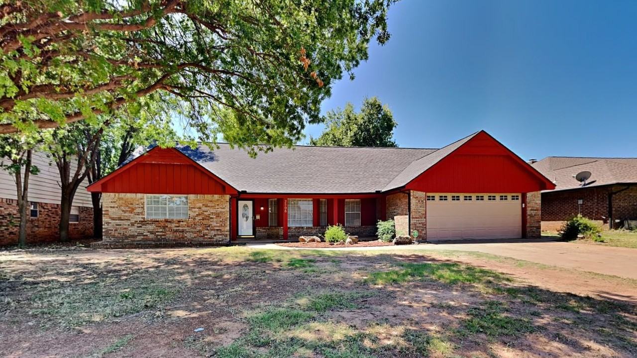 2508 Nw 121st St - Photo 2 of 28