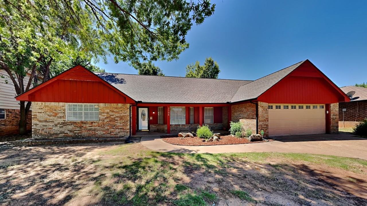 2508 Nw 121st St - Photo 3 of 28