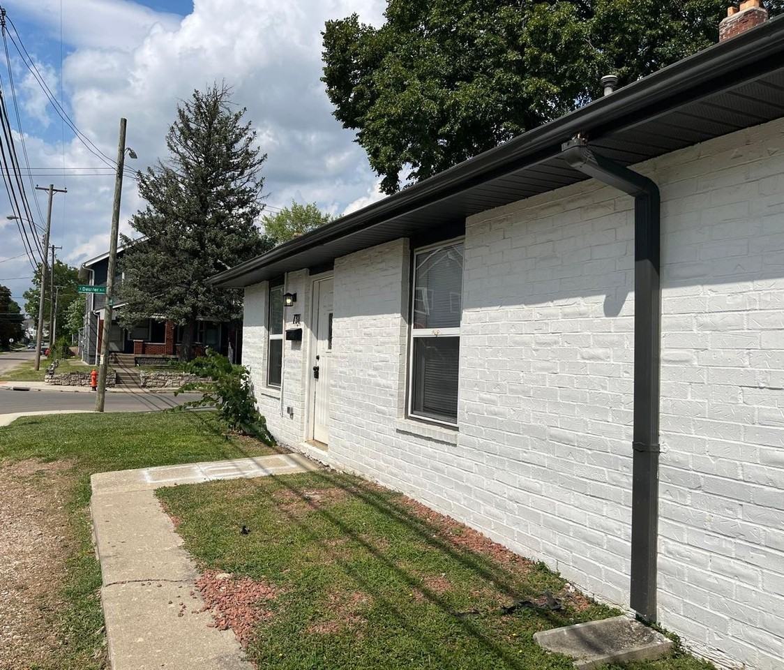 731 E Deshler Ave - Photo 3 of 20