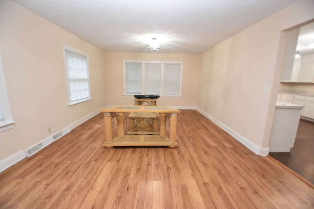 17967 Edgewood Walk - Photo 3 of 31