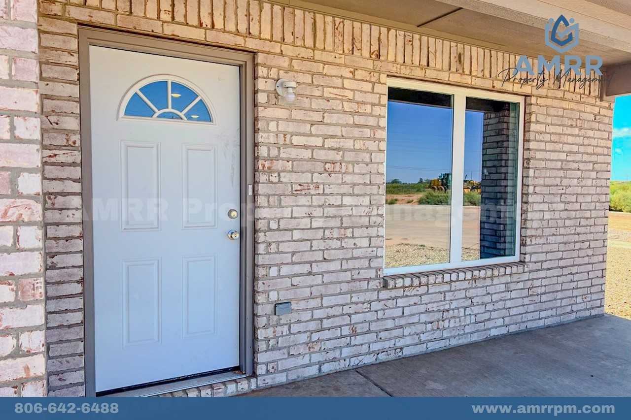 7441 4th Pl - Photo 2 of 36