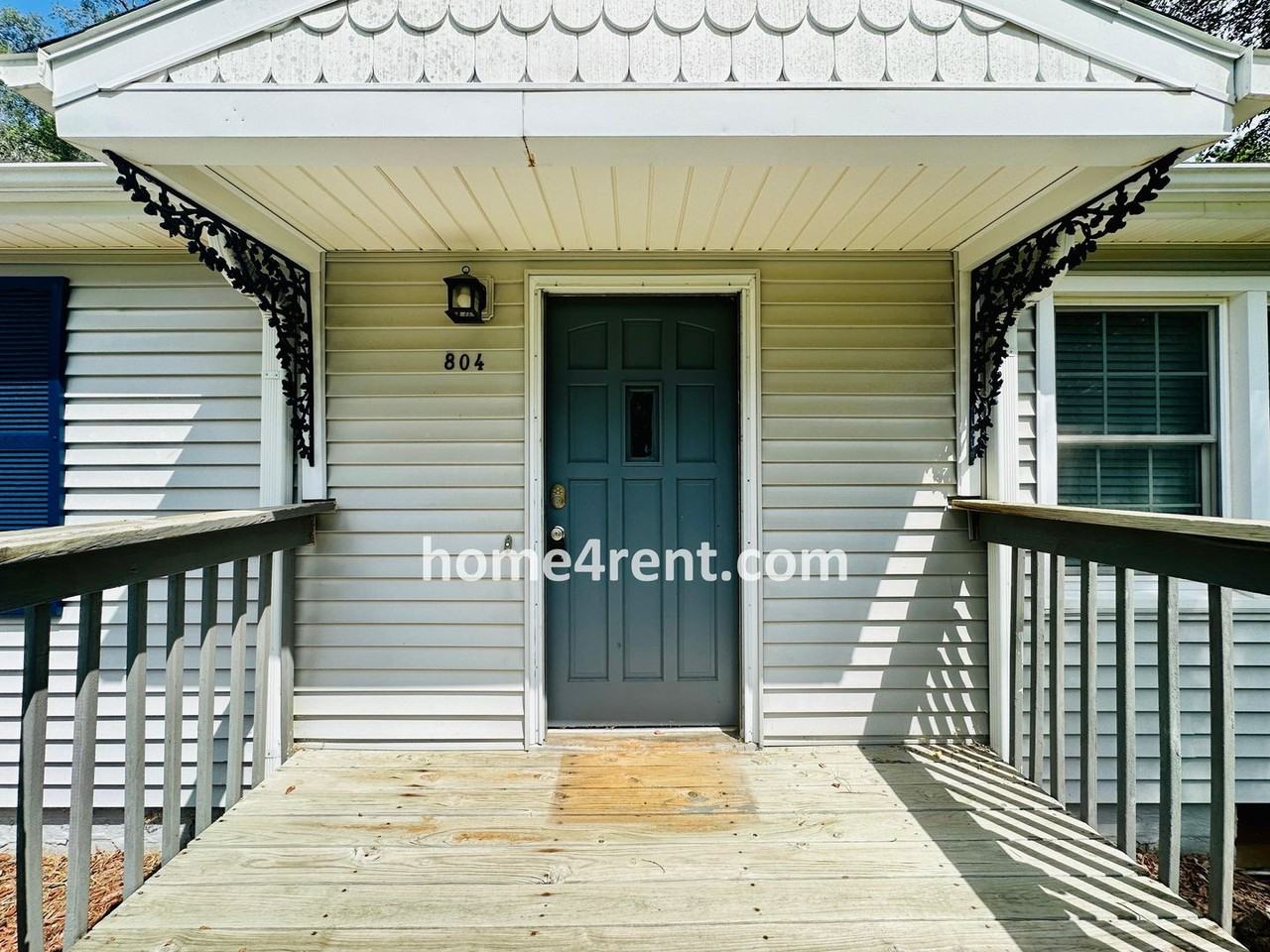 804 S Weaver St - Photo 2 of 30