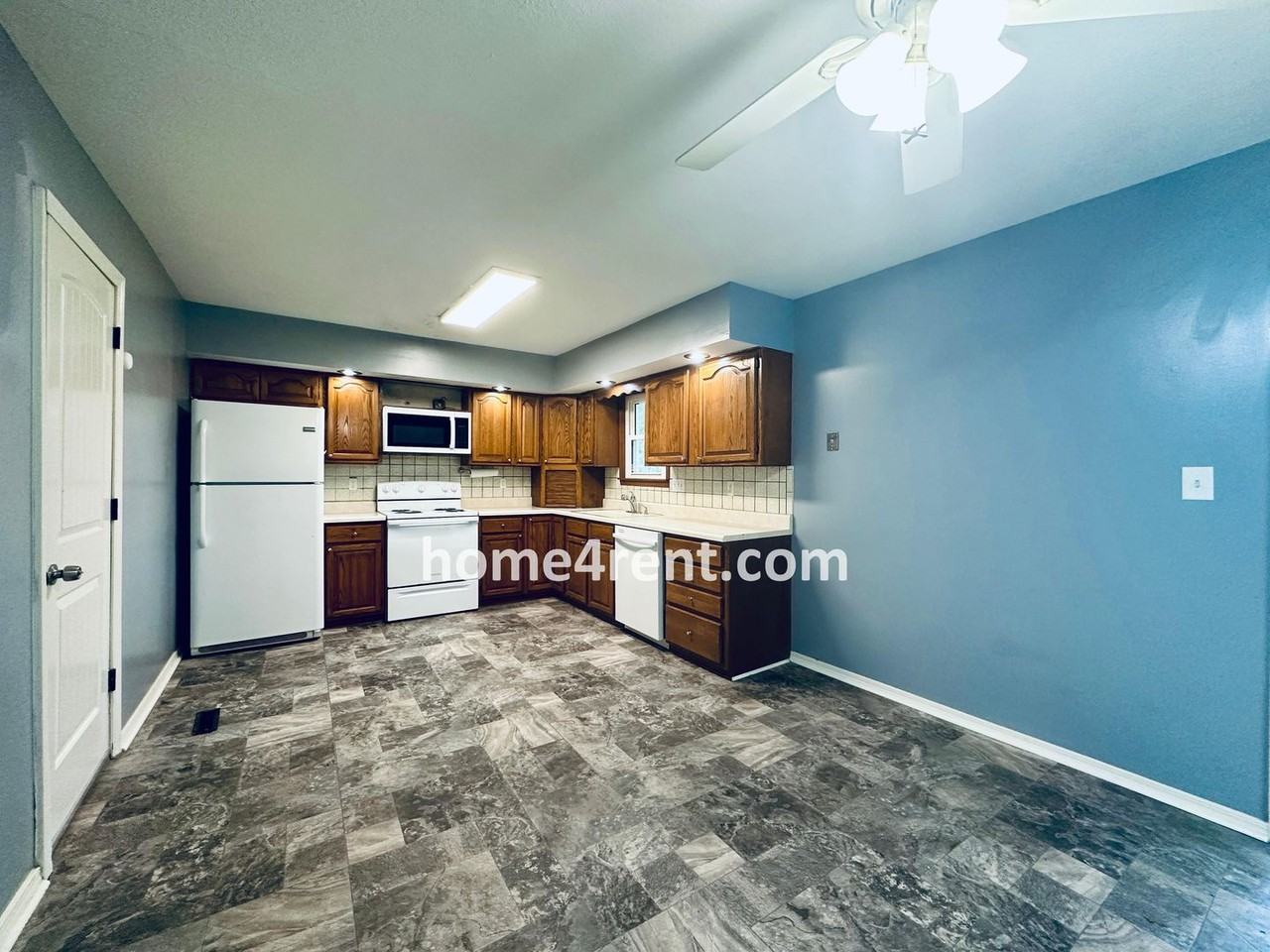 804 S Weaver St - Photo 6 of 30