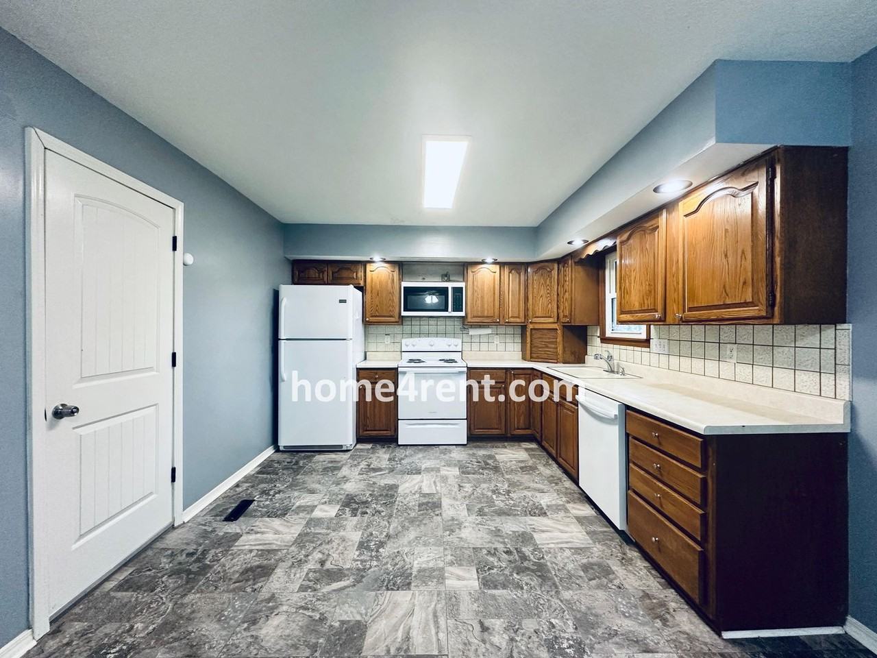 804 S Weaver St - Photo 7 of 30
