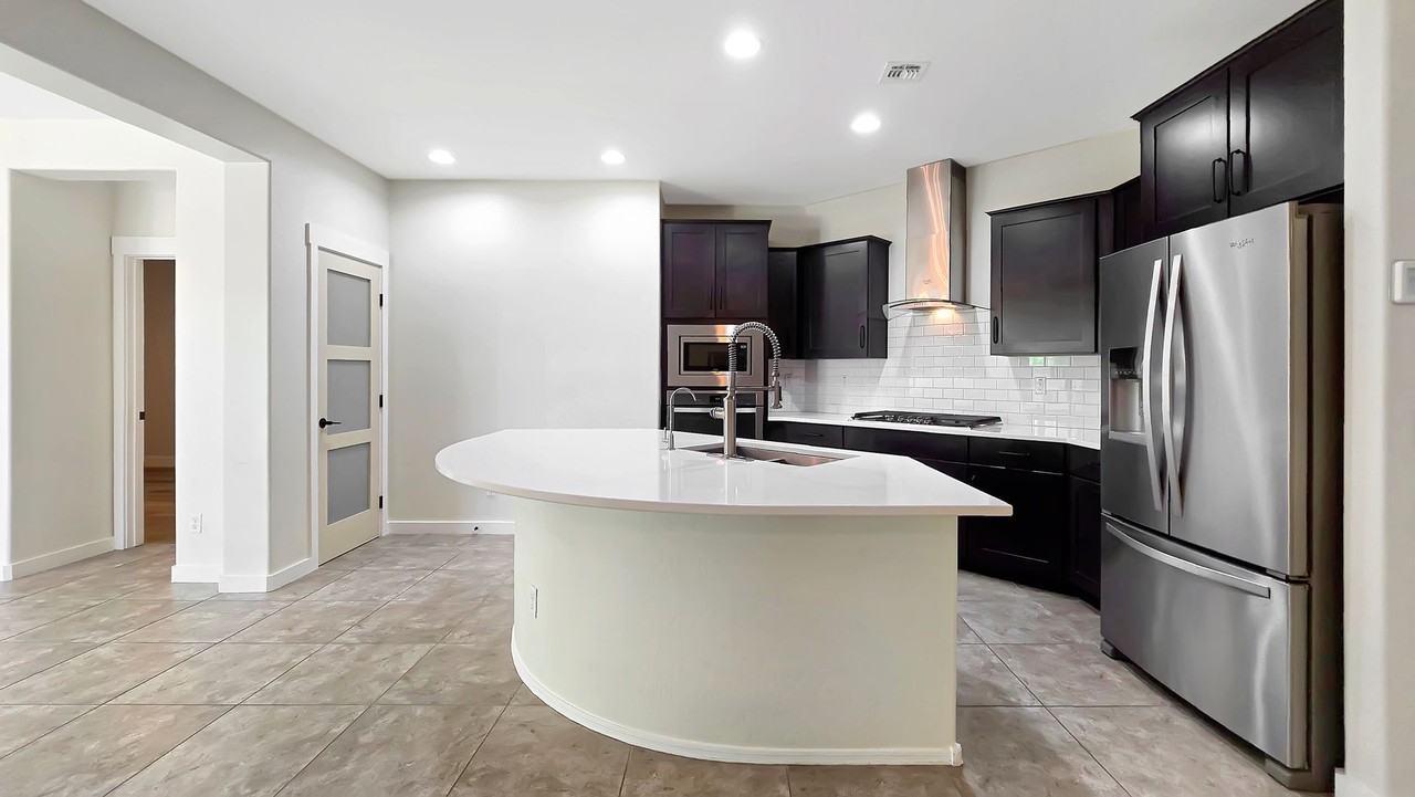 17784 W Sherman St - Photo 7 of 28