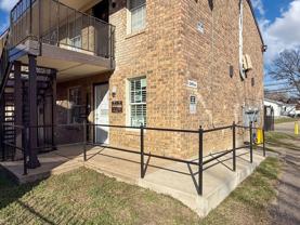 Cedar Crossings Bldg. - Photo 1 of 1