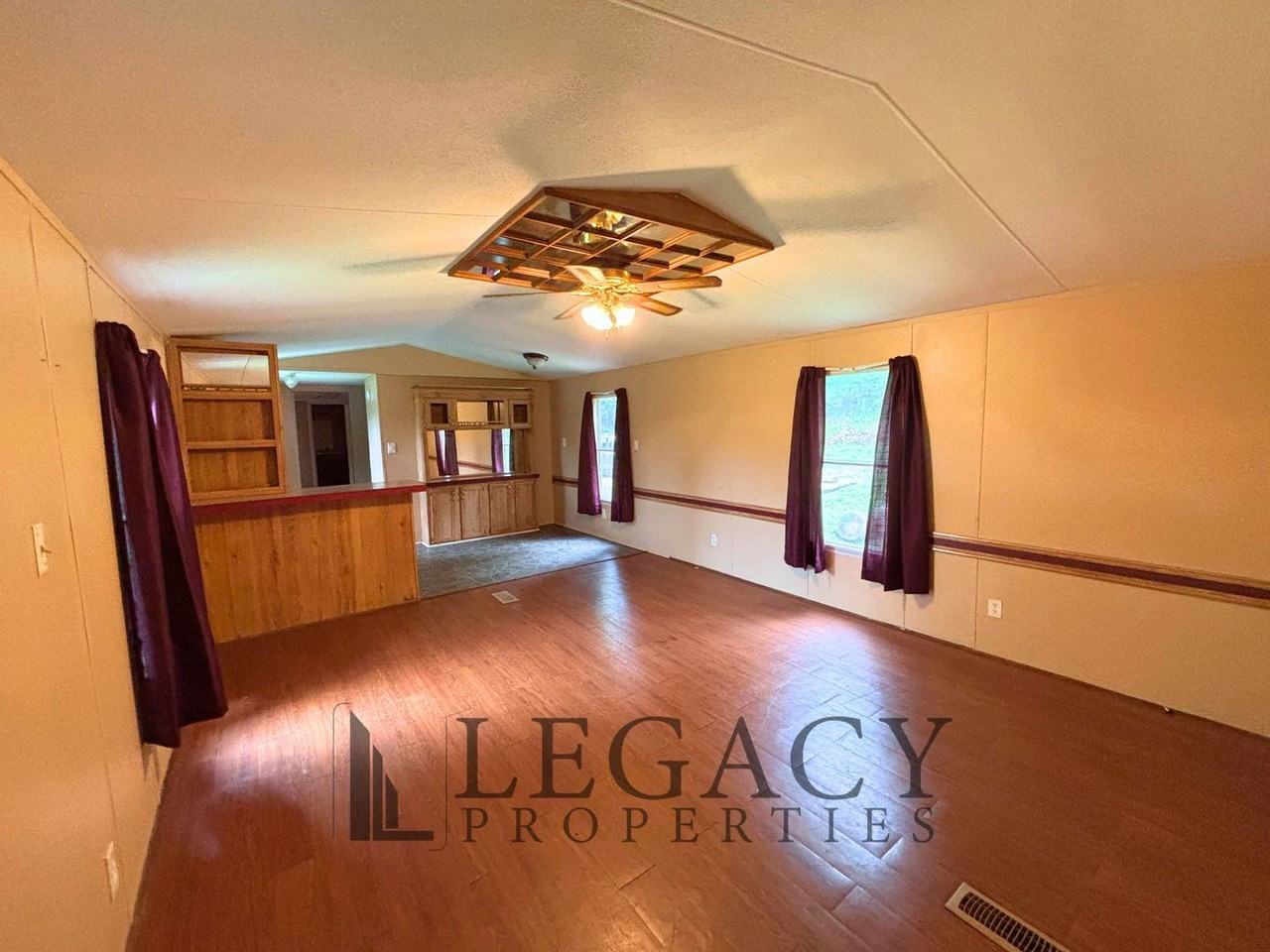 1020 Bracken Rd - Photo 2 of 5