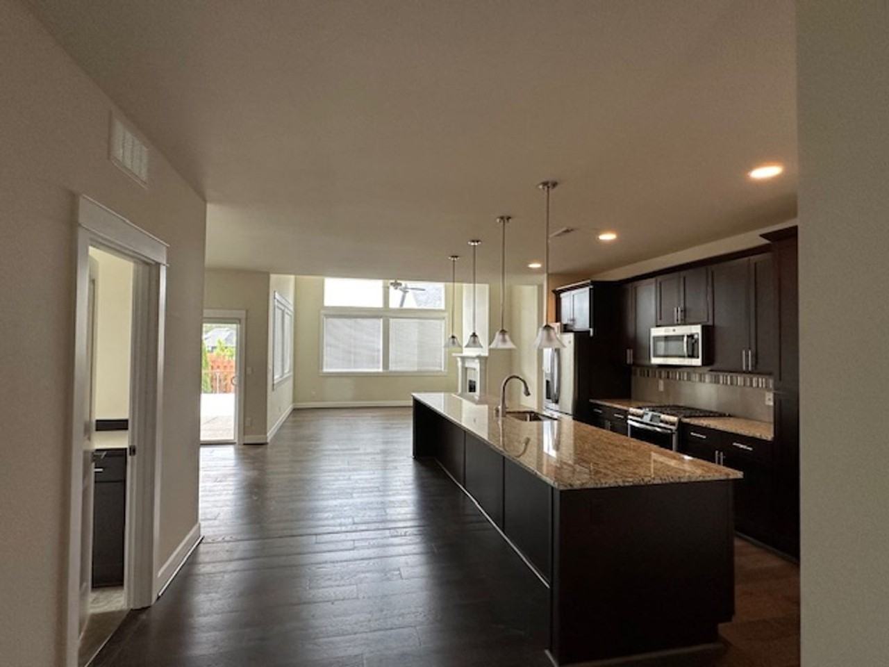 9109 Schmitz Ct Se - Photo 4 of 21