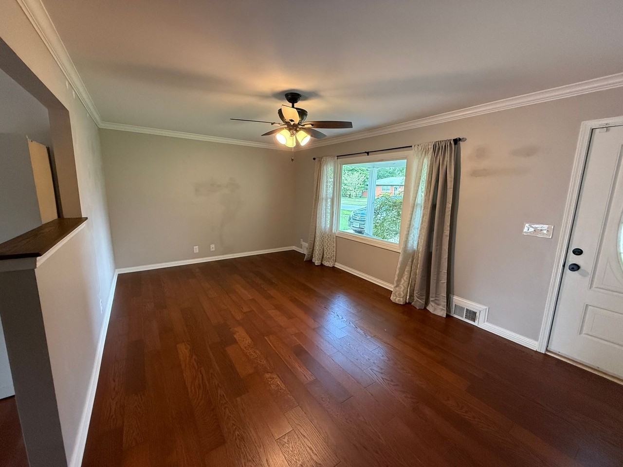 2614 Woodsdale Ave - Photo 3 of 23