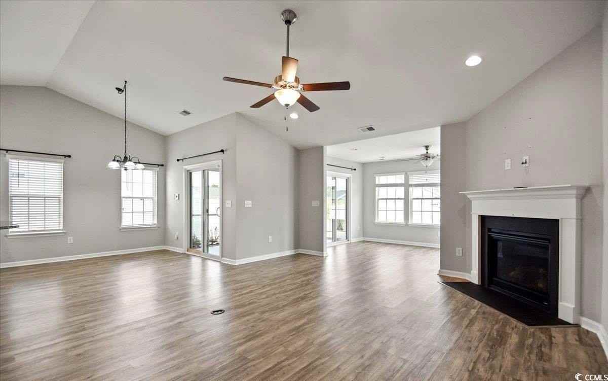 3720 Park Pointe Ave - Photo 7 of 24