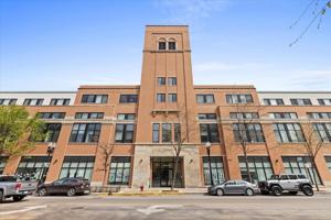 featured image of 1900 W Lawrence Ave #231