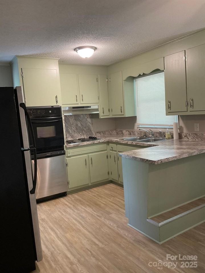 106 Gamble Avenue - Photo 2 of 9