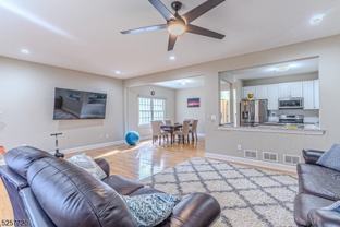 305 Raymound Blvd - Photo 1 of 1
