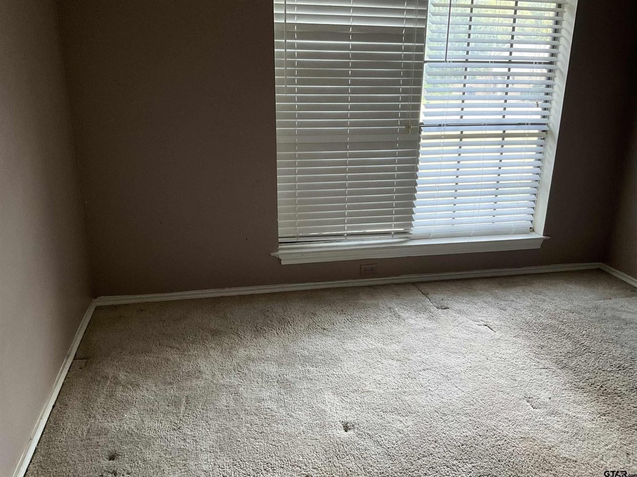 8307 Garrett Dr - Photo 7 of 18