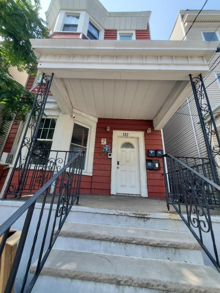 157 Bidwell Ave #2 - Photo 5 of 34