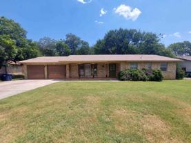 1005 N Vandeveer St - Photo 1 of 1