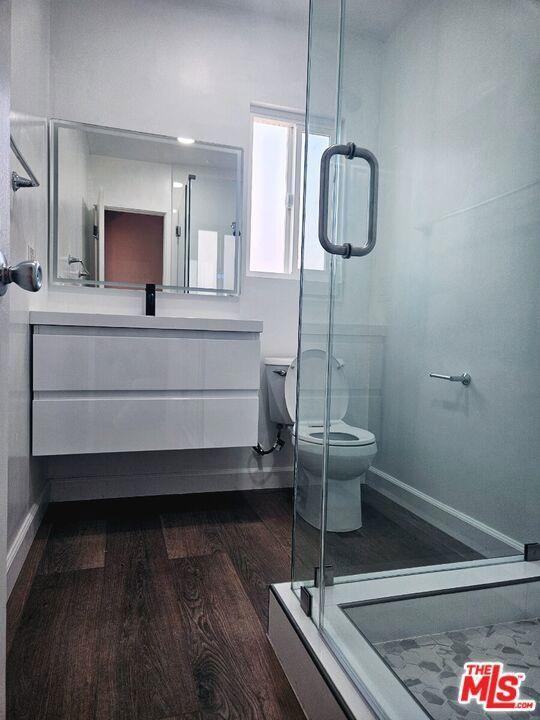 18305 Saint Andrews Pl - Photo 2 of 8