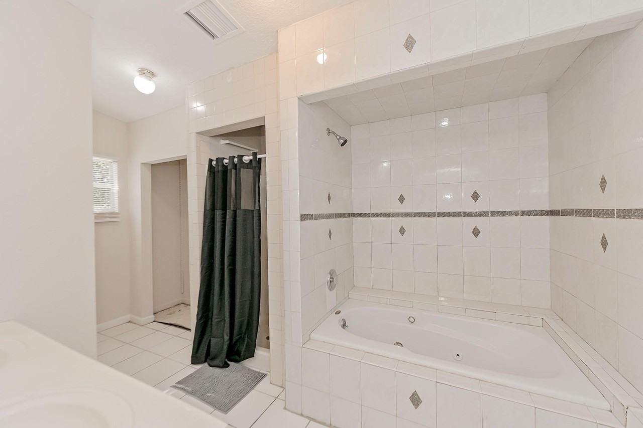 Maple Ave - Photo 5 of 9