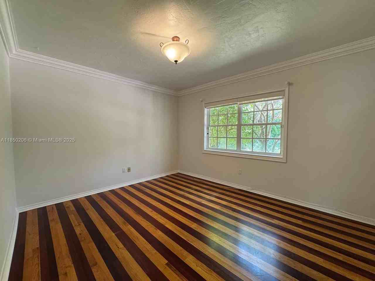 1512 Certosa Ave #1512 - Photo 4 of 42