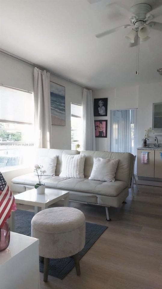 1358 Pennsylvania Ave #301 - Photo 2 of 18