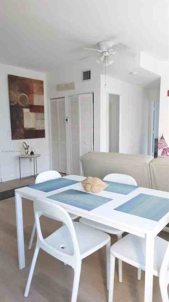 1358 Pennsylvania Ave #301 - Photo 6 of 18