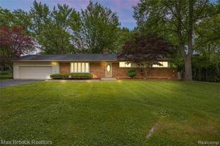 6695 Lahser Road - Photo 1 of 1