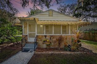 8723 N Dexter Ave - Photo 1 of 1