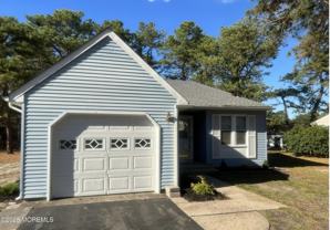 18 Auburn St #54A - Photo 1 of 1