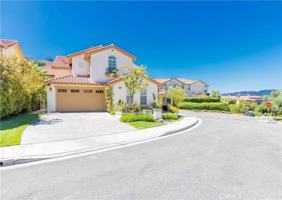 featured image of 4684 Luna Ct