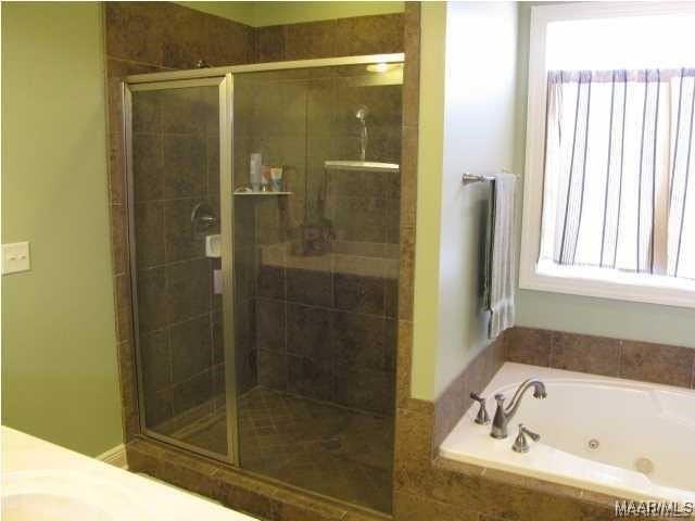 9124 Houndsbay Dr - Photo 2 of 28