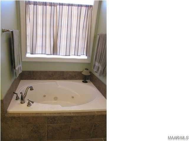 9124 Houndsbay Dr - Photo 3 of 28