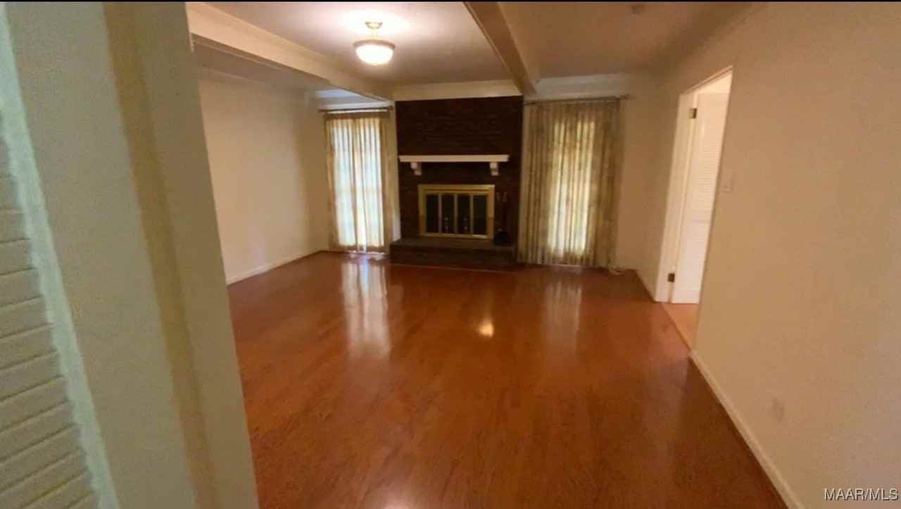 3948 Ray Dr - Photo 4 of 8