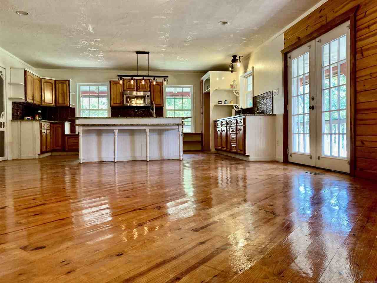 116 Pineapple Dr - Photo 3 of 26