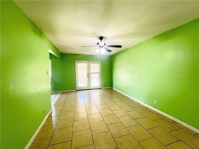 13111 Deauville Ct - Photo 2 of 14