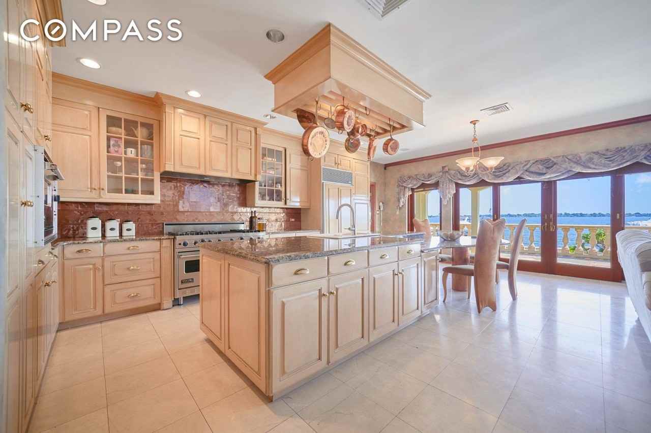 3411 Country Club Rd - Photo 4 of 23