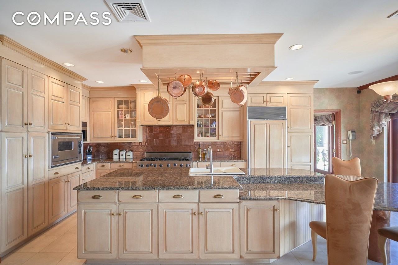 3411 Country Club Rd - Photo 6 of 23