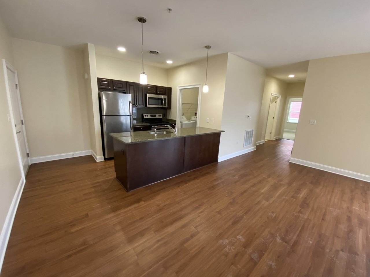 The Springs Luxury Apartments - Photo 3 of 17