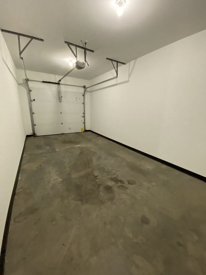 The Springs Luxury Apartments - Photo 7 of 17