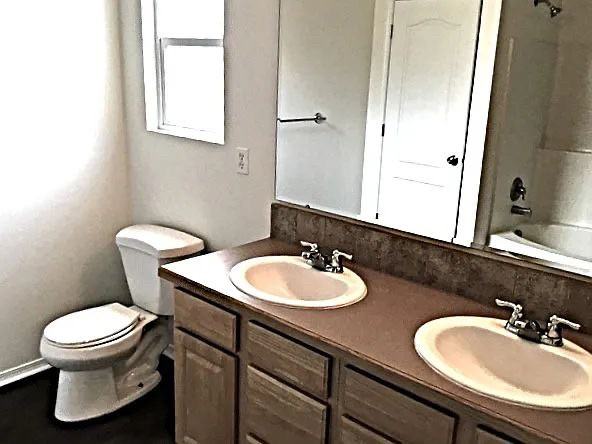 9707 W Brogan Dr - Photo 3 of 16