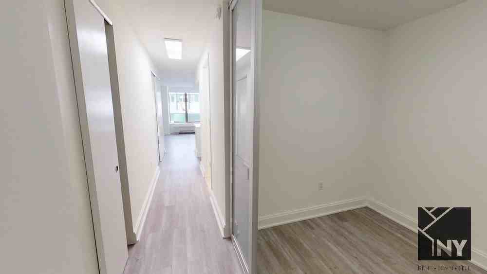 Fulton St & William St #12P - Photo 5 of 14