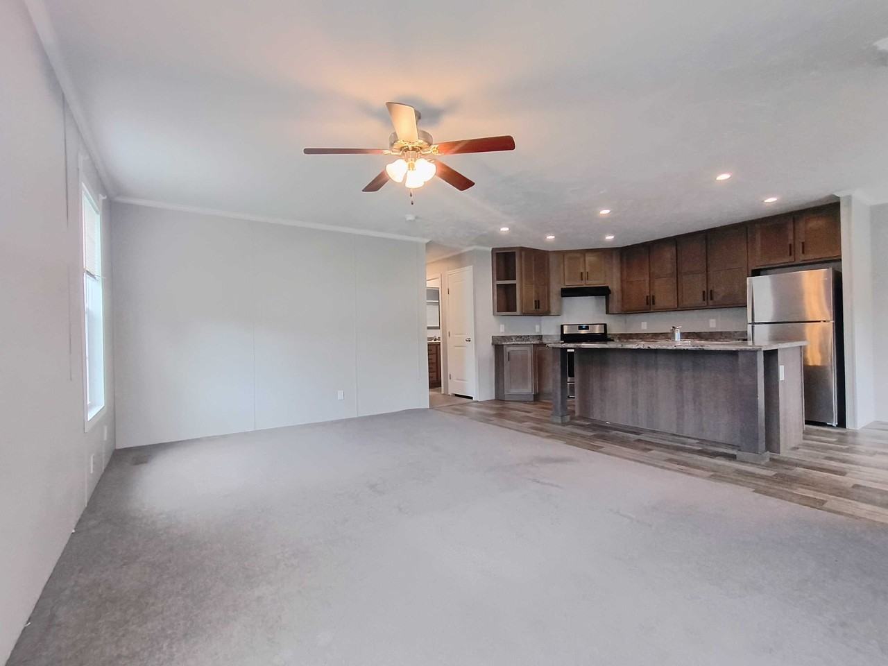 320 20 1/2 St Nw #315 - Photo 2 of 36