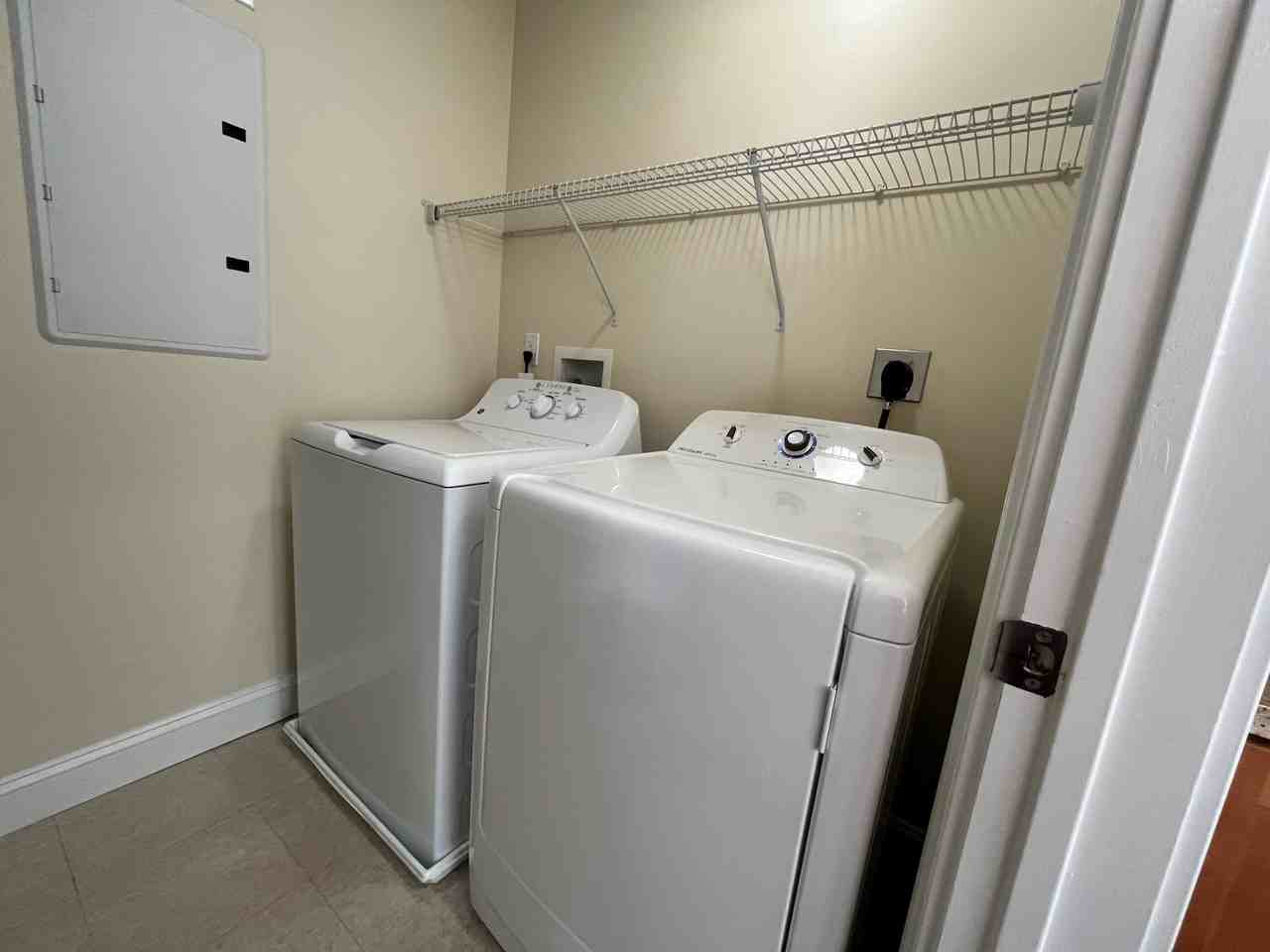 The Springs Luxury Apartments - Photo 3 of 13