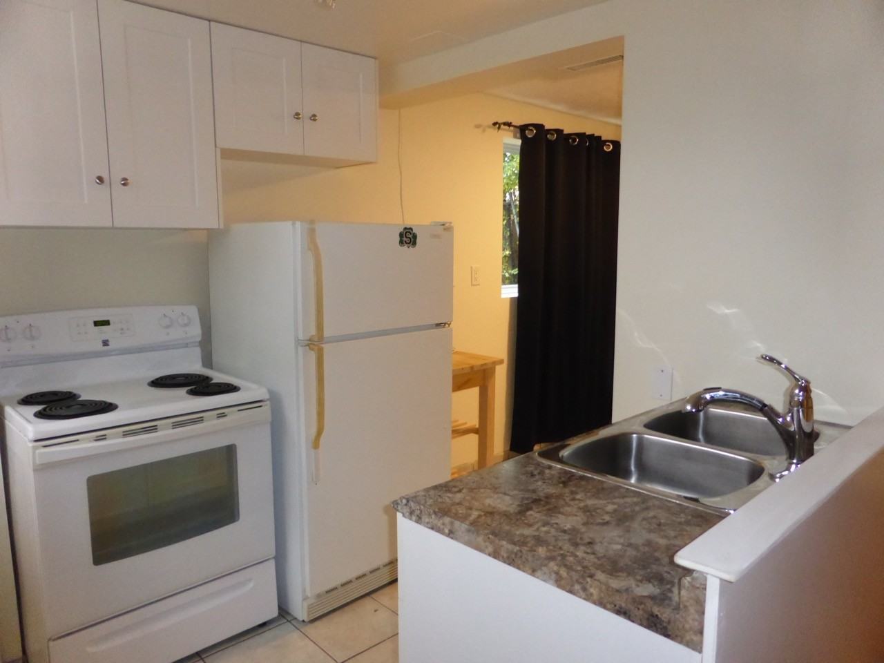 3055 Jackson Street - Photo 3 of 9